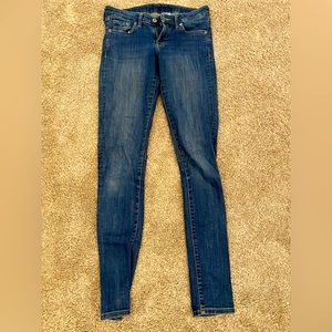 Skinny jeans